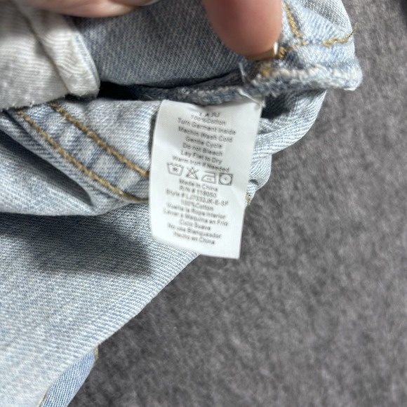 Women's Distressed Denim Trucker Jacket SZ S Embroidered Asian Floral Boho Laju - Picture 7 of 9